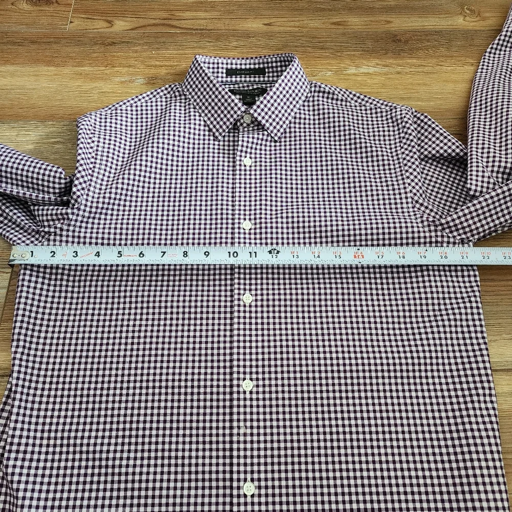 Banana Republic Shirt Men's M Purple Gingham Standard Fit Long Sleeve
